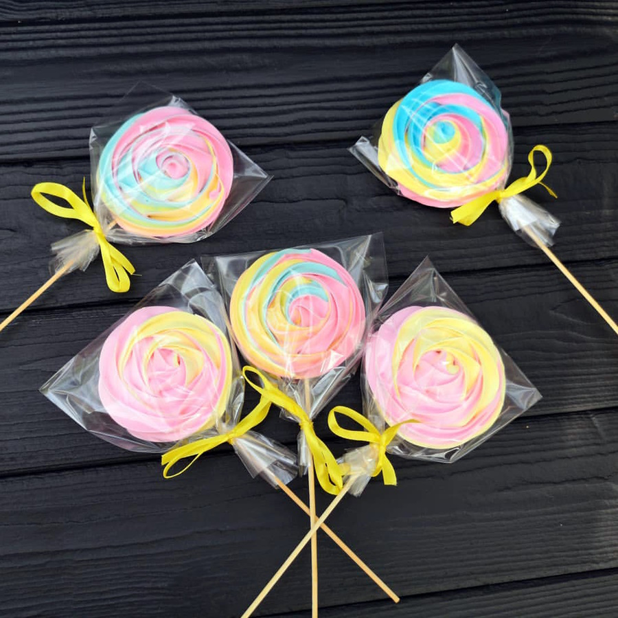 Радужные меренги