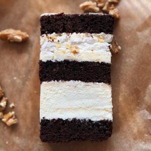 Шоколадная с чизкейком