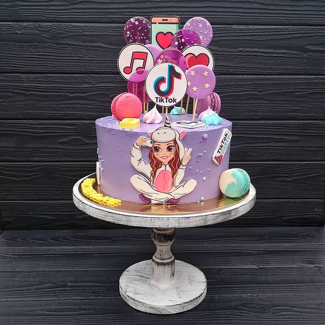 Торт Тик Ток для девочки