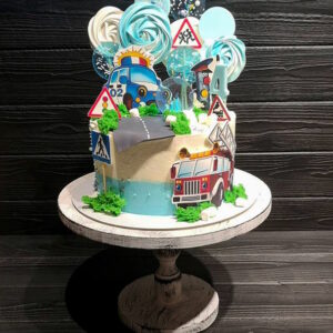 Детский торт с пожарной и полицейской машиной