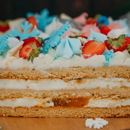 Торт-цифра/Торт-буква с декором